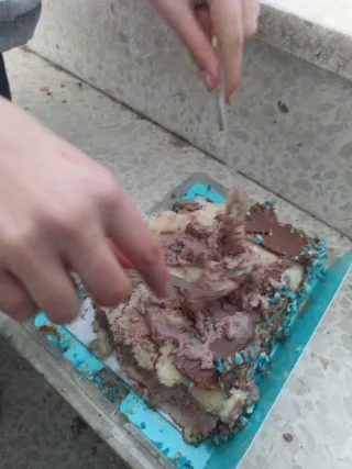 Tarta de plástico con decoración