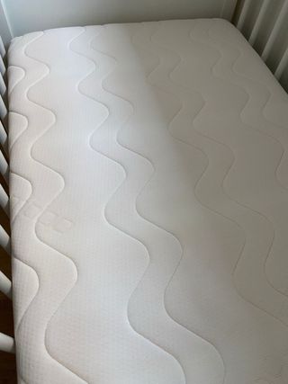 Cuna SMAGORA Ikea 120x60 con colchón Ecus Kids