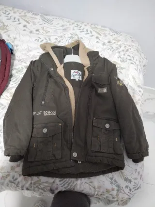Chaqueta Lordling verde y beige talla seis años