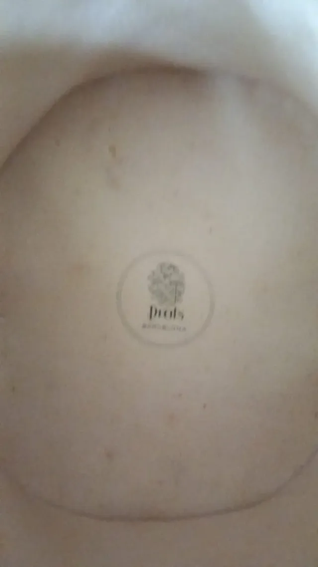 Sombrero de copa negro