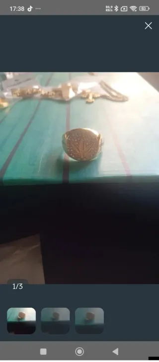 Anillo hoja marihuana brillantillo dorado