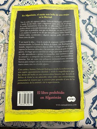 Libro Escuela de belleza de Kabul