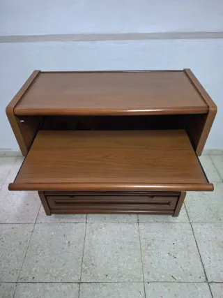 Mueble TV madera y cristal