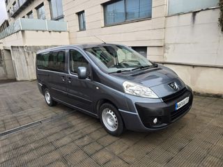 Peugeot Expert Combi 8