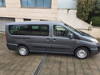 Peugeot Expert Combi 8