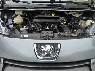 Peugeot Expert Combi 8