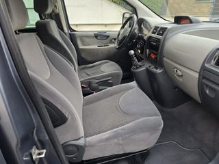 Peugeot Expert Combi 8