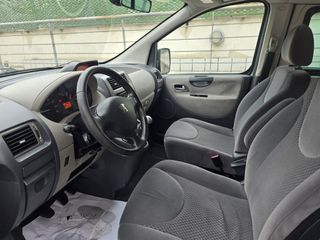 Peugeot Expert Combi 8