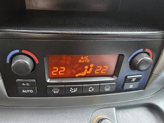 Peugeot Expert Combi 8