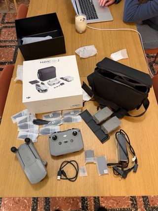 DJI Mavic Air 2 Fly Combo