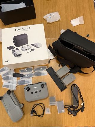 DJI Mavic Air 2 Fly Combo
