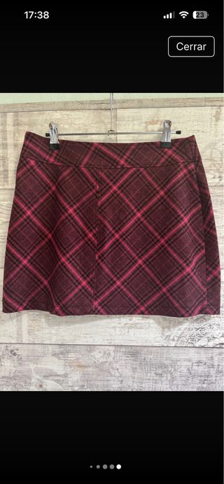 Dos  minifaldas talla S por 5,00€