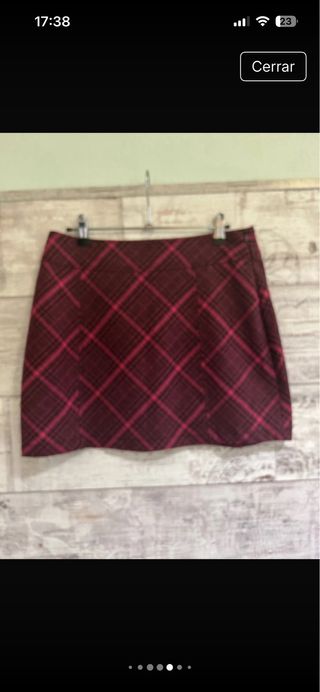 Dos  minifaldas talla S por 5,00€