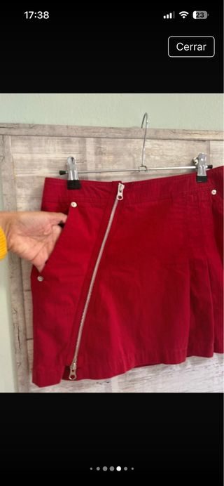 Dos  minifaldas talla S por 5,00€