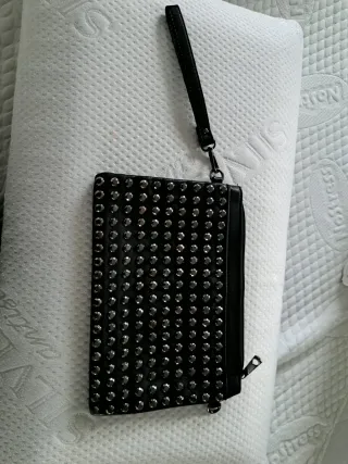 Pochette Zara nuova con borchie