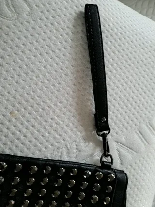 Pochette Zara nuova con borchie