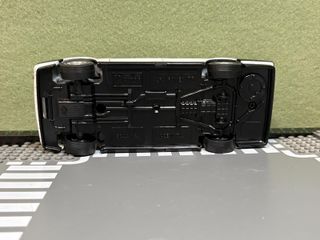 Bburago Alfa Romeo 75 Bianca 1:24