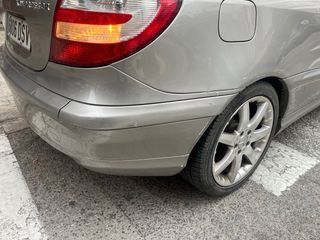 Mercedes-Benz C180 2005