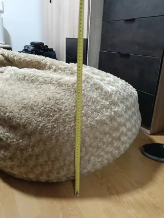 Puff grande de peluche beige