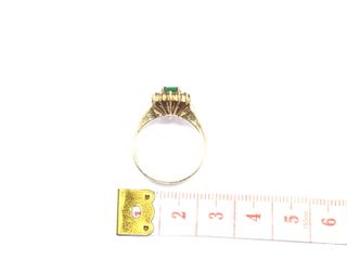 anillo oro 18k con piedra con esmeralda