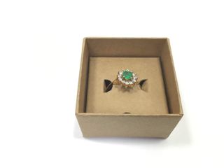anillo oro 18k con piedra con esmeralda