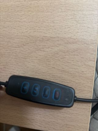 Aro de luz LED para selfies con trípode