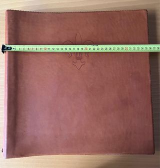 Álbum fotos tapas cuero. Cartulina y papel seda.