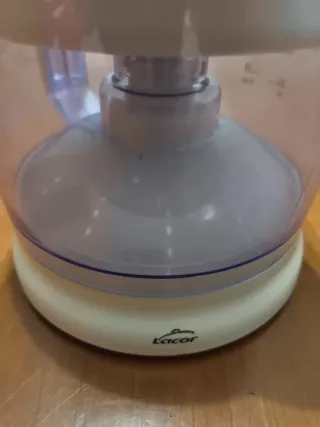 Exprimidor de naranjas eléctrico