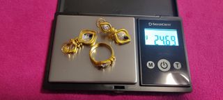 Pendientes y anillo oro 18 kilates