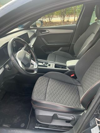 SEAT Leon 2021 hibrido muy buen estado.