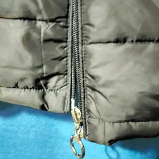 BONITA CHAQUETA ACOLCHADA FLORAL