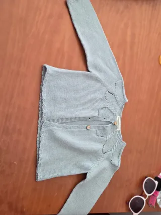 Chaqueta tejida para bebé