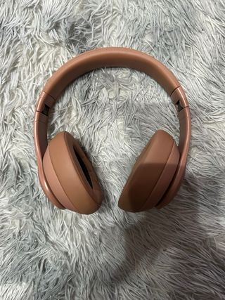 Auriculares Beats x Kim Studio Pro