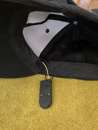 Gorra Negra con Linterna LED