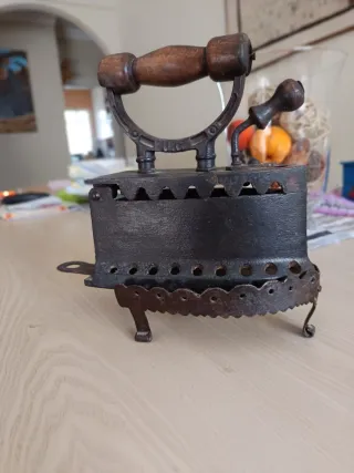 Plancha antigua hierro y madera ESPAÑA