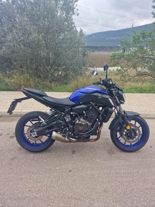 Yamaha MT-07 2020 - 8469 km Perfecto estado