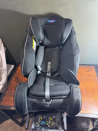 Silla de coche Klippan negra