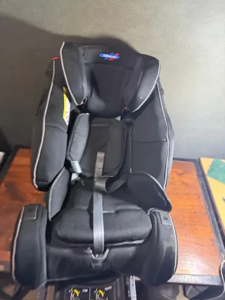 Silla de coche Klippan negra