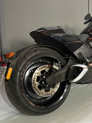 Harley Davidson FXDR 114