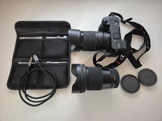 Sony A6700 + 18-135mm + Sigma