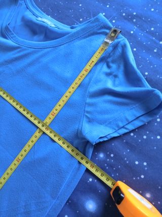 Terranova T-shirt con incrocio dietro e velo sotto