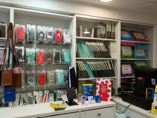 Mobiliario Tienda Accesorios Móviles