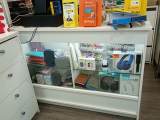 Mobiliario Tienda Accesorios Móviles