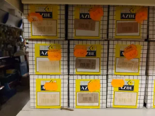 Lote  9 cajas de Picaportes AZBE HL CR