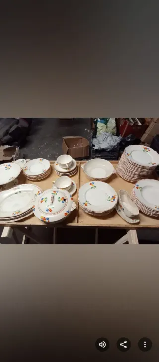 Vajilla antigua floral