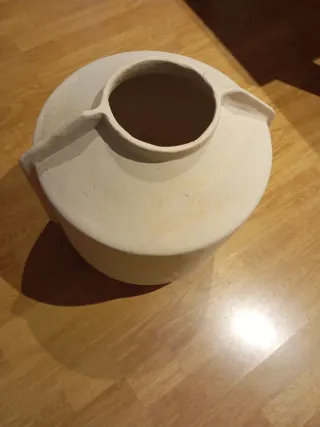 Jarrón Kave Home Papel Maché Beige