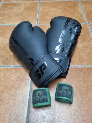 Guantes Boxeo STARPRO 16oz Negros Sin Uso