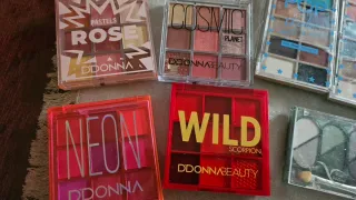 Paletas de Sombras DDONNA Multicolor
