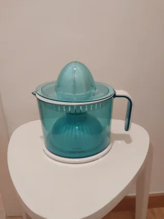 Exprimidor Cecotec ZitrusEasy