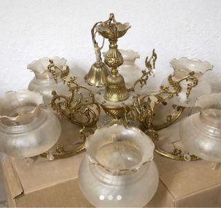 Lámpara antigua dorada